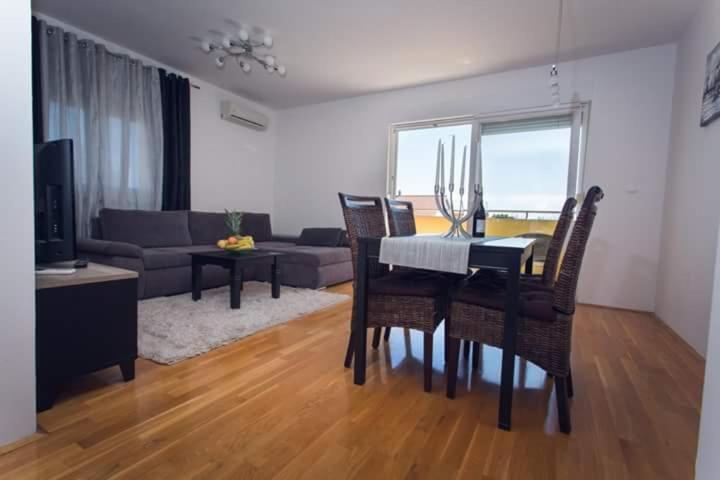 Apartman Mila Kaštela Esterno foto